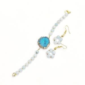 Set bratara si cercei cu agate albastre si accesorii aurii, unicat