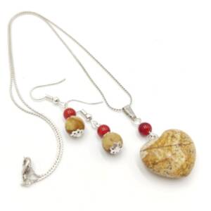 Set handmade cu jasp natural si coral rosu